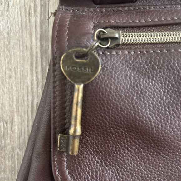 Fossil 1954 Crossbody Bag - Picture 3 of 5